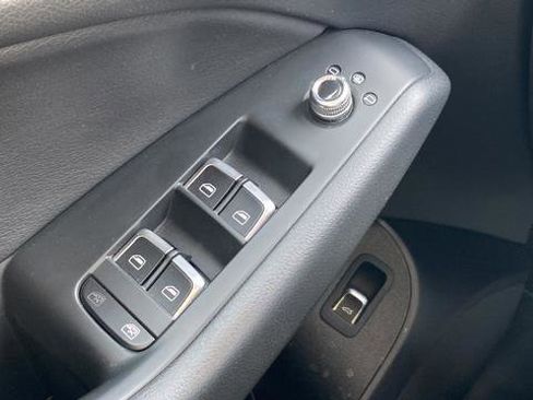 Used 2017 Audi Q5 2.0T Premium image 22