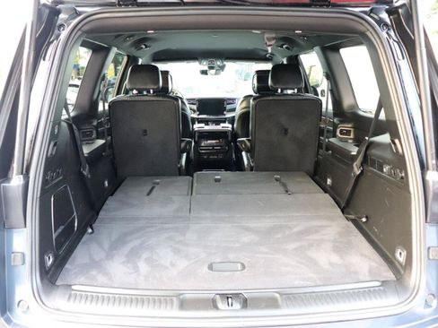 Used 2024 Jeep Wagoneer Series II AWD/4WD image 64