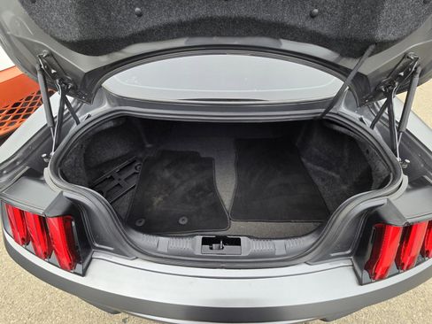 Used 2023 Ford Mustang GT Premium image 9