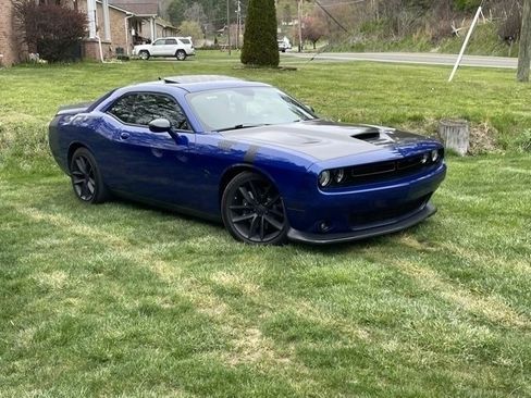 Used 2018 Dodge Challenger R/T Scat Pack image 1