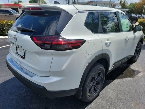 New 2026 Nissan Rogue SV FWD image 7