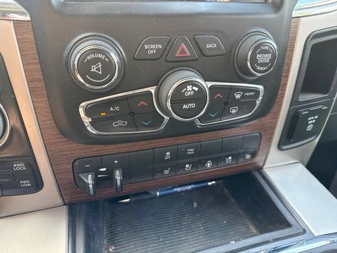 Used 2015 RAM 1500 Laramie w/ Convenience Group AWD/4WD image 15
