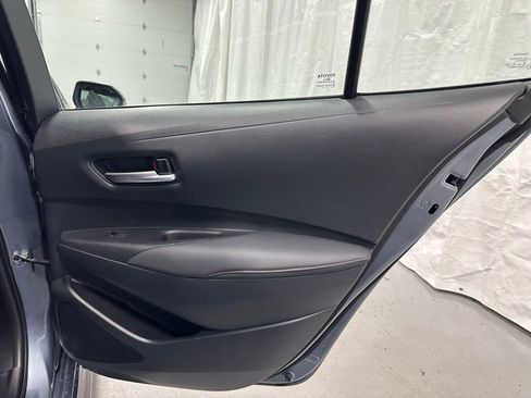 Used 2025 Toyota Corolla SE w/ SE Premium Package image 48