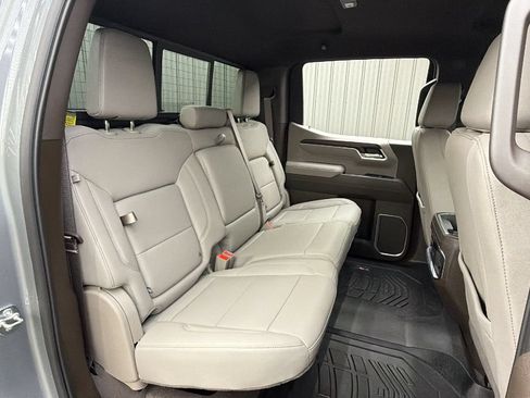 Used 2026 GMC Sierra 1500 SLT AWD/4WD image 39