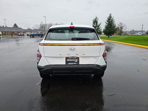 Used 2024 Hyundai Kona SE image 21