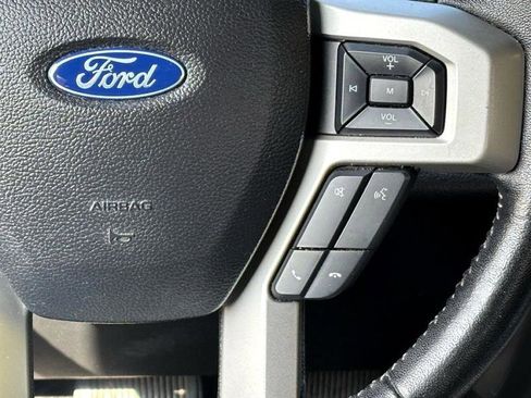 Used 2019 Ford F150 Lariat image 17