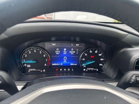 Used 2023 Ford Explorer XLT w/ Equipment Group 202A RWD image 7