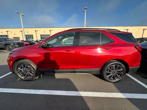 Used 2024 Chevrolet Equinox RS w/ RS Leather Package image 4
