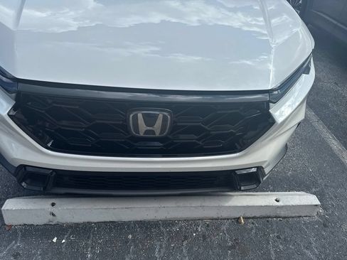 Used 2025 Honda CR-V Sport-L image 3