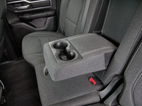 Used 2019 RAM 1500 Big Horn image 11