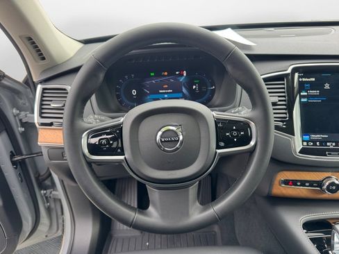 Certified 2024 Volvo XC90 T8 Plus w/ Protection Package Premier image 10