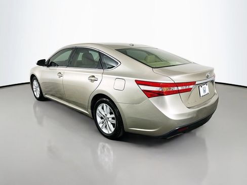 Used 2015 Toyota Avalon XLE FWD image 7