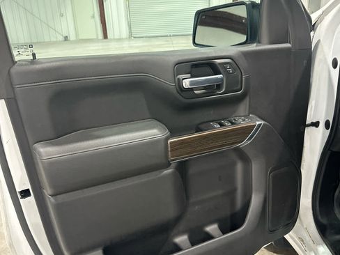 Used 2020 Chevrolet Silverado 1500 RST w/ All-Star Edition image 17