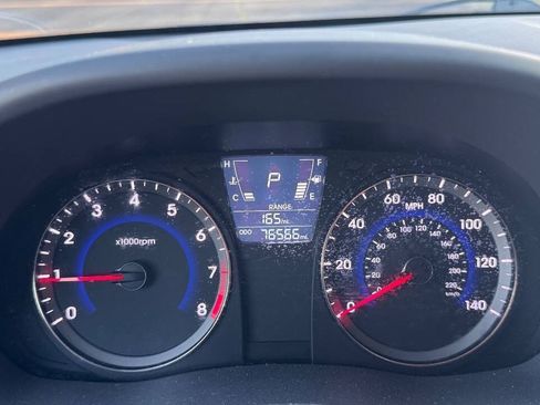 Used 2014 Hyundai Accent GLS FWD image 15