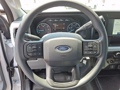 New 2026 Ford F250 XL w/ XL Driver Assist Package RWD image 11