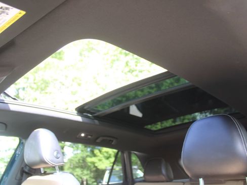 Used 2021 Volkswagen Atlas Cross Sport SE w/ Panoramic Sunroof Package AWD/4WD image 55