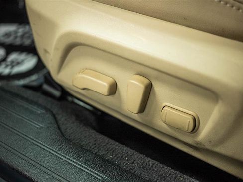 Used 2019 Subaru Outback 2.5i Limited w/ Popular Package #2 image 16