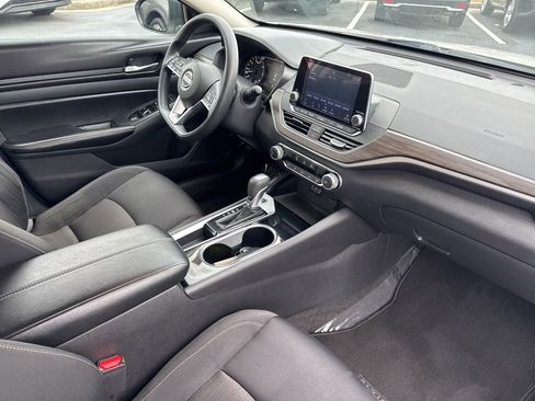 Certified 2024 Nissan Altima 2.5 SV image 18