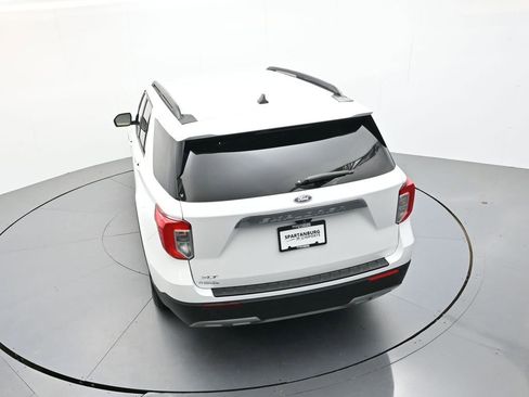 Used 2023 Ford Explorer XLT w/ Equipment Group 202A RWD image 30