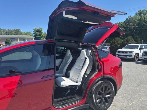 Used 2023 Tesla Model X Plaid AWD/4WD image 31