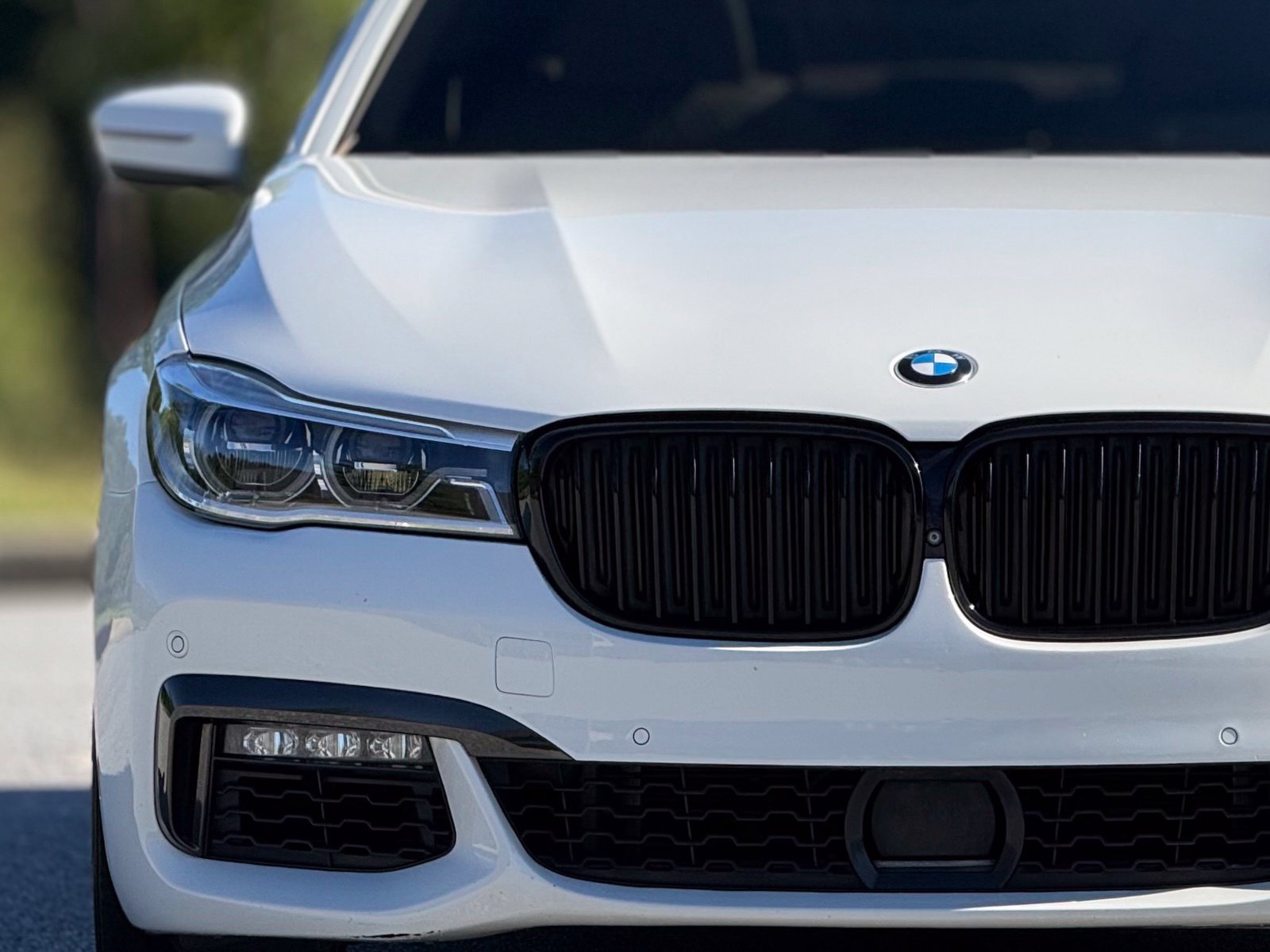 Used 2018 BMW 750i RWD image 14