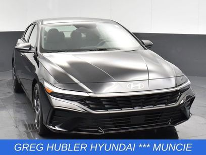 New 2025 Hyundai Elantra SEL