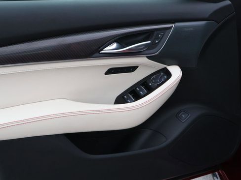 Used 2025 Cadillac CT5 Sport image 16