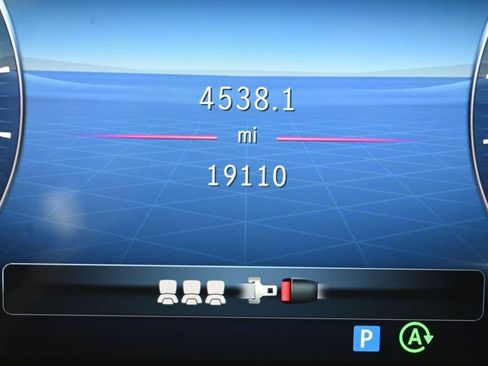 Used 2024 Mercedes-Benz C 300 Sedan image 16