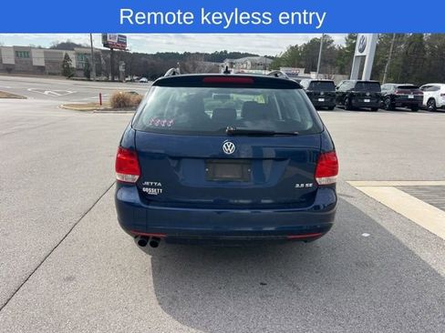 Used 2013 Volkswagen Jetta SE image 2