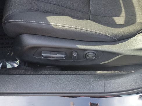 Certified 2023 Honda Accord EX image 17