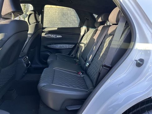 Used 2025 Genesis GV70 3.5T Sport w/ Sport Advanced Package image 11