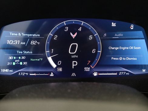Used 2024 Chevrolet Corvette Stingray Preferred Cpe RWD image 18