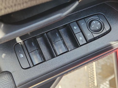 Used 2026 Toyota 4Runner SR5 RWD image 22