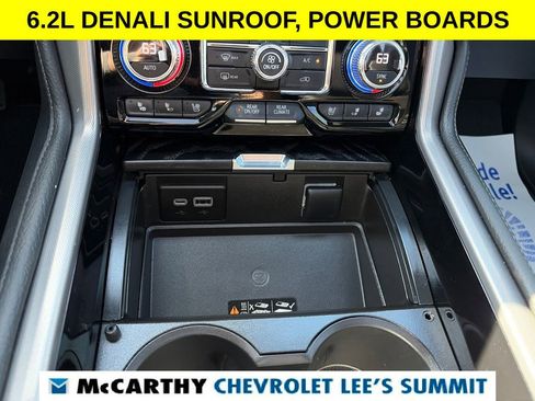 Used 2022 GMC Yukon Denali AWD/4WD image 9