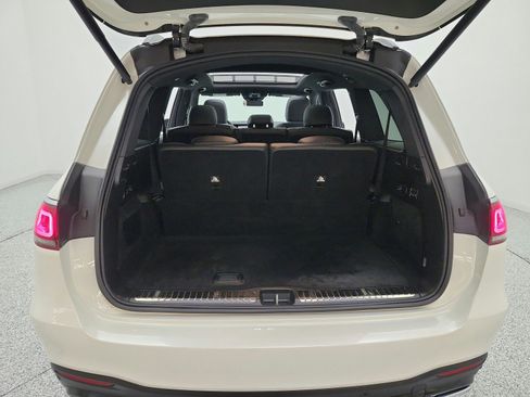 Used 2023 Mercedes-Benz GLS 450 4MATIC image 21