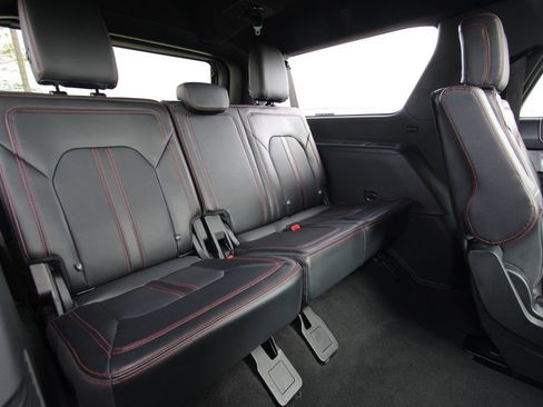 Used 2023 Ford Expedition Max Limited image 10