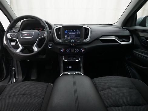 Used 2024 GMC Terrain SLE w/ Driver Convenience Package image 5