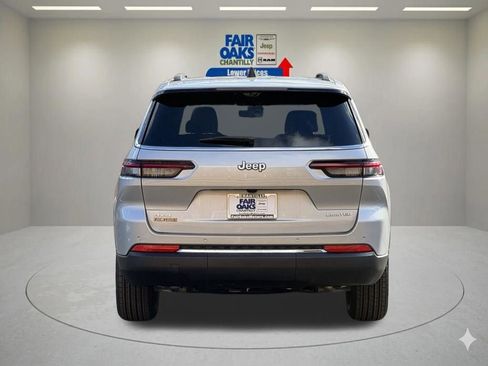 New 2025 Jeep Grand Cherokee L Limited w/ Luxury Tech Group II AWD/4WD image 8