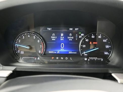 Used 2021 Ford Explorer XLT image 11