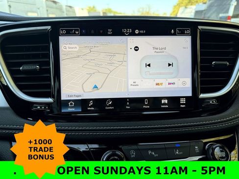 New 2026 Chrysler Pacifica Limited w/ Uconnect Theater Family Group image 23