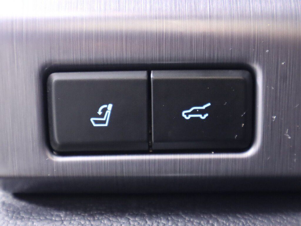 Used 2020 Ford Expedition Platinum AWD/4WD image 12