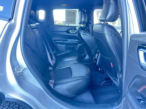 Used 2025 Jeep Compass Trailhawk w/ Trailer Tow Group image 25