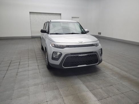 Used 2020 Kia Soul LX FWD image 13