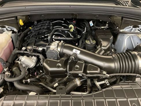 Certified 2024 Jeep Grand Cherokee L Limited RWD image 29