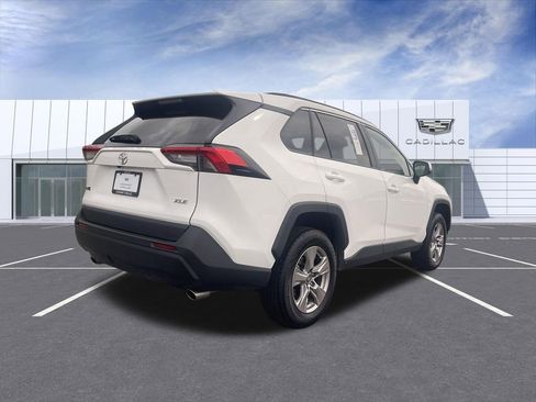 Used 2025 Toyota RAV4 XLE FWD image 8