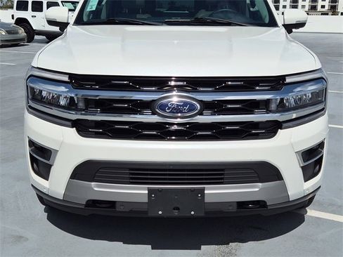 Used 2024 Ford Expedition Max Limited w/ Excursion Package image 9