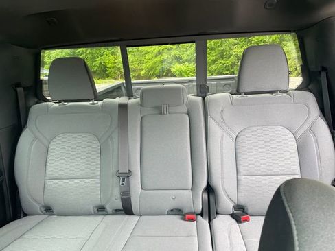 Used 2025 RAM 1500 Big Horn AWD/4WD image 39