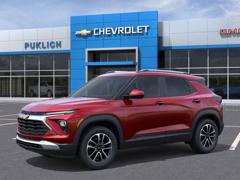 New 2026 Chevrolet TrailBlazer LT image 2