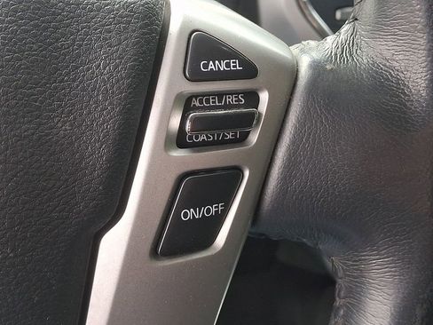 Used 2016 Nissan Titan SL AWD/4WD image 22