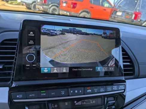 New 2026 Honda Odyssey Touring image 24